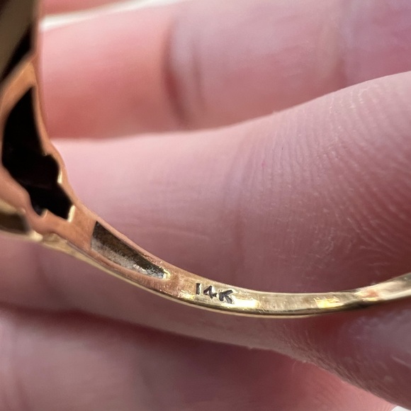 14K yellow gold and diamonds set in 14K white gold promise ring 1.18g - Picture 3 of 16